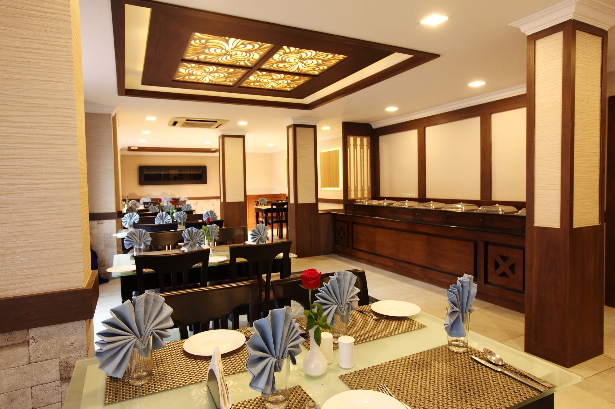 Prayana Hotels Kochi Buitenkant foto