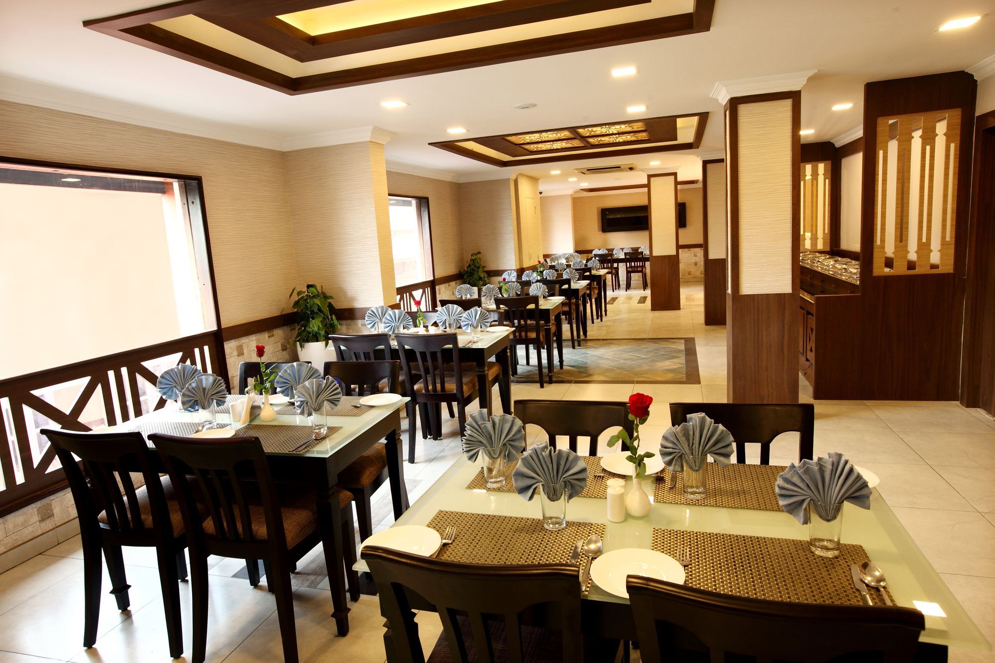 Prayana Hotels Kochi Buitenkant foto